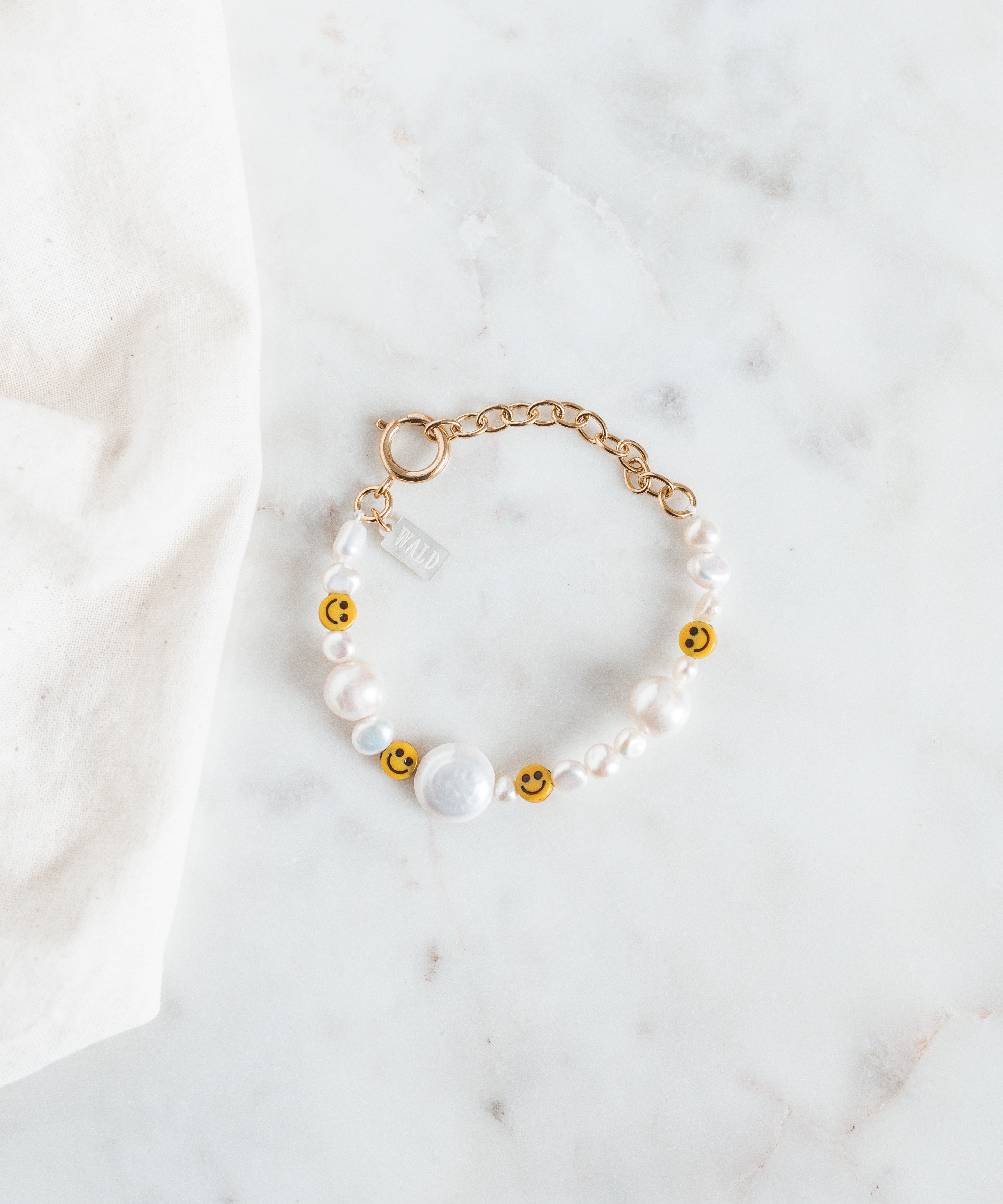 wald-berlin-smilie-dude-pearl-armband-mit-extension image 1
