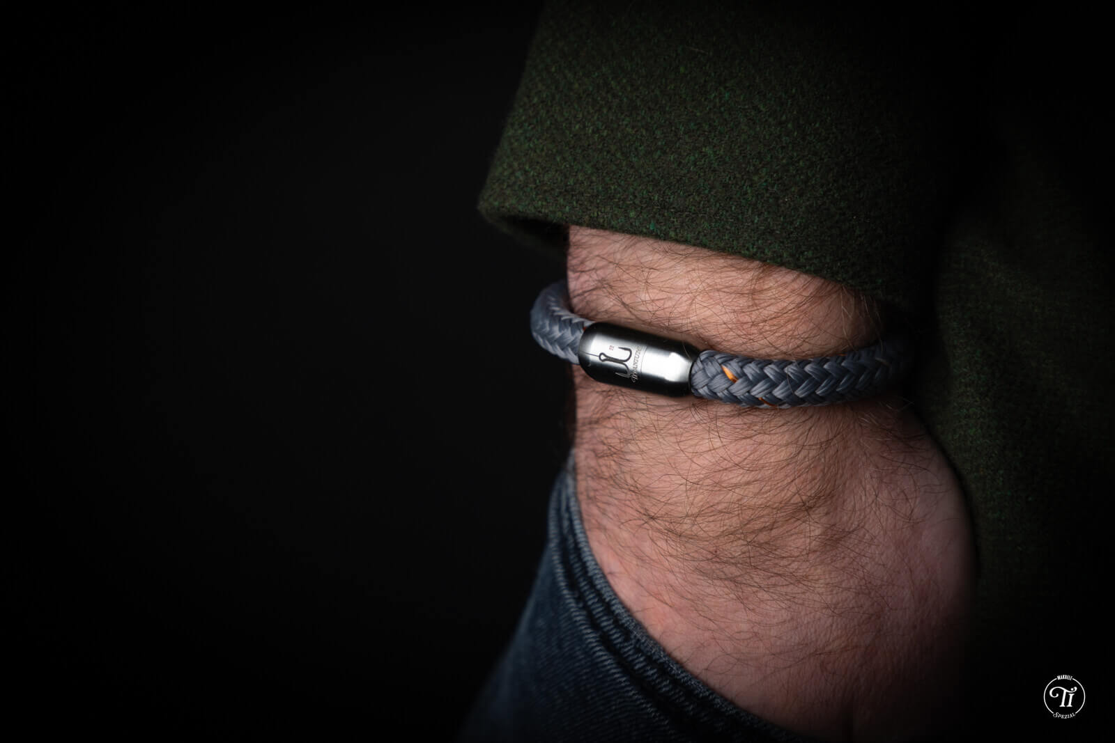 fischers-fritze-makrele-spezial-arik-segeltau-armband-schiefer-orange-silbergrau image 2