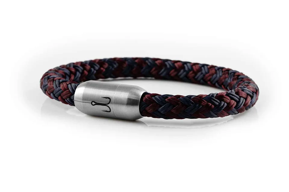 fischers-fritze-makrele-armband-segeltau-marineblau-dunkelrot-im-geschenkkarton image 1
