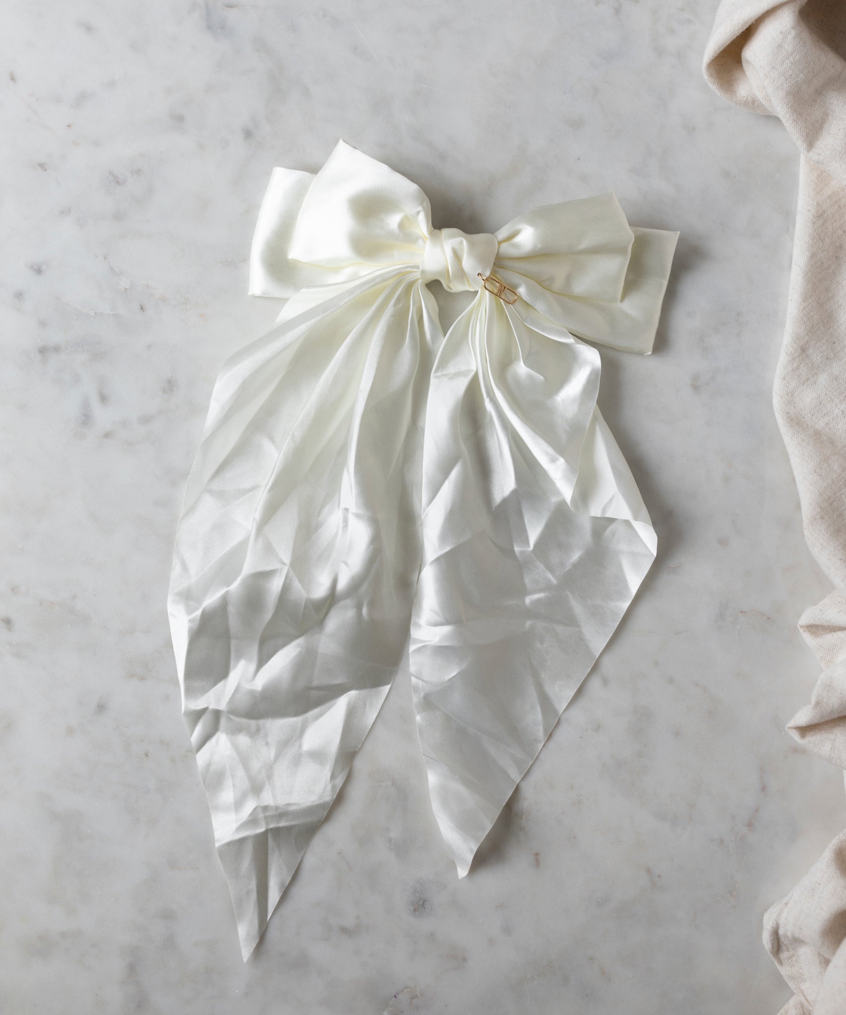 wald-berlin-happy-holidays-cream-hair-bow-festliche-haarschleife-10-cm image 1