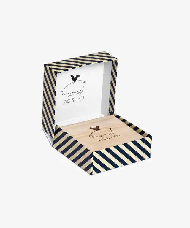 pig-hen-single-giftbox-navy-sand-geschenkbox-unisex image 1