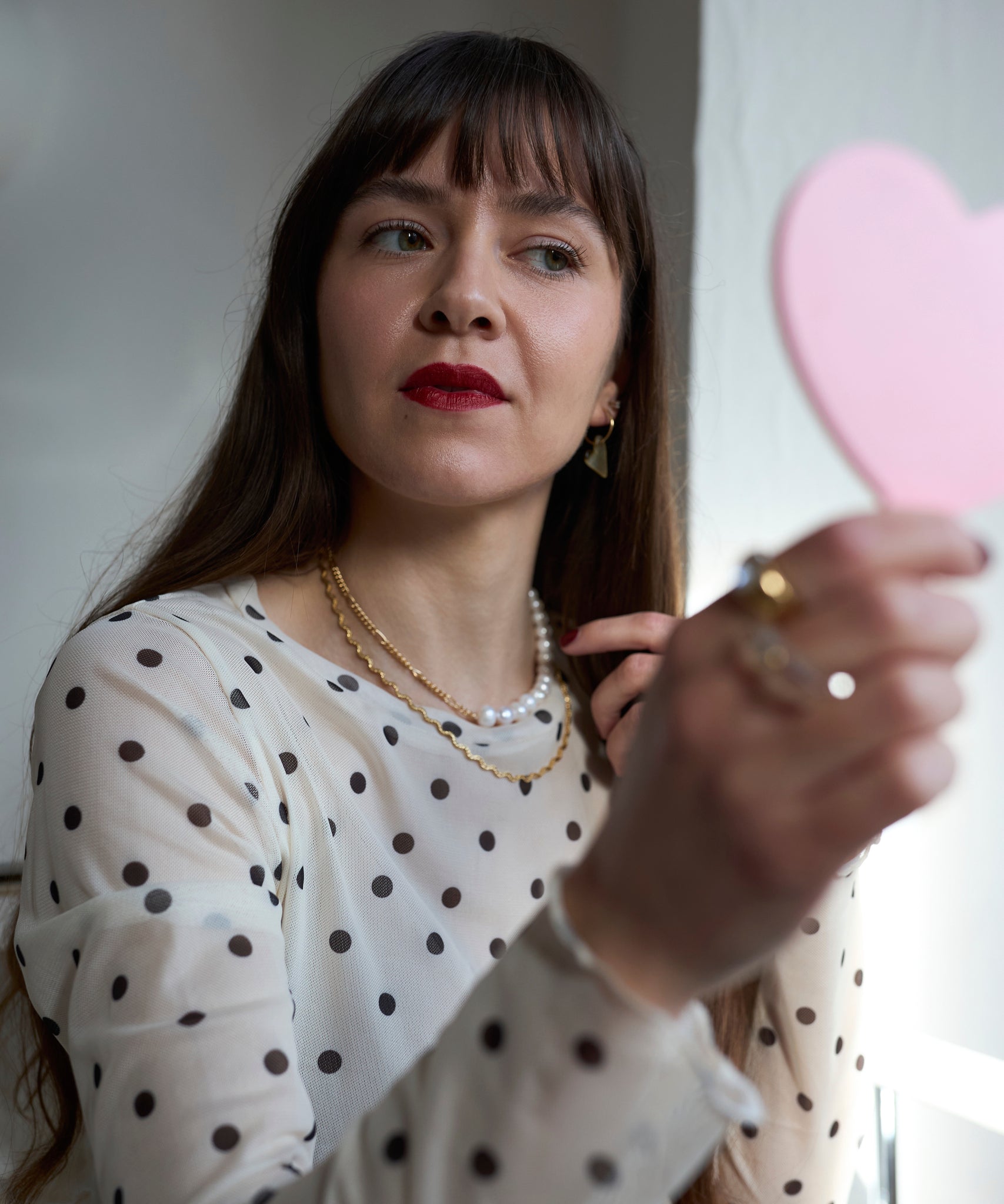 wald-berlin-be-my-lover-exclusive-heart-black-ohrringe-perlmutt-mit-gold-filled image 4