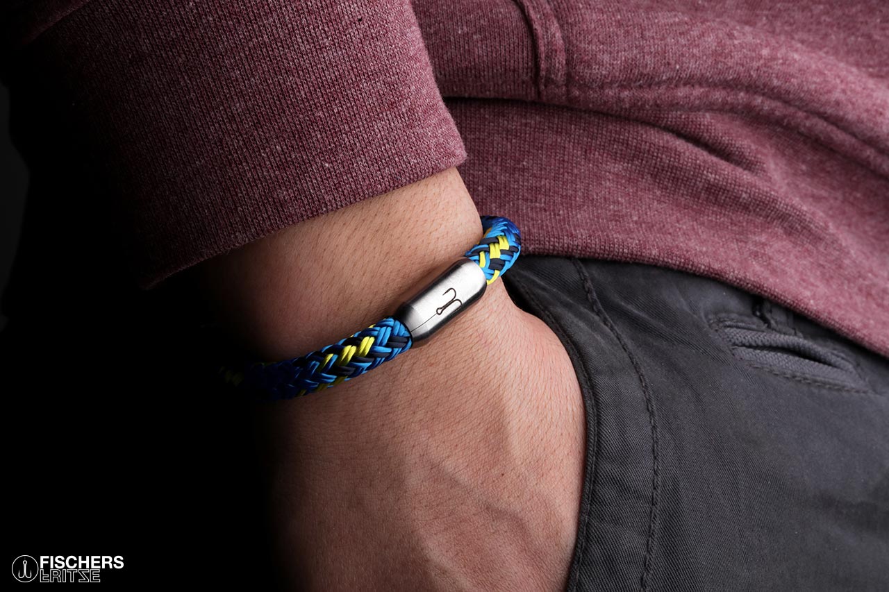 fischers-fritze-makrele-lukas-segeltau-armband-stahlblau-marineblau-gelb-8mm image 3