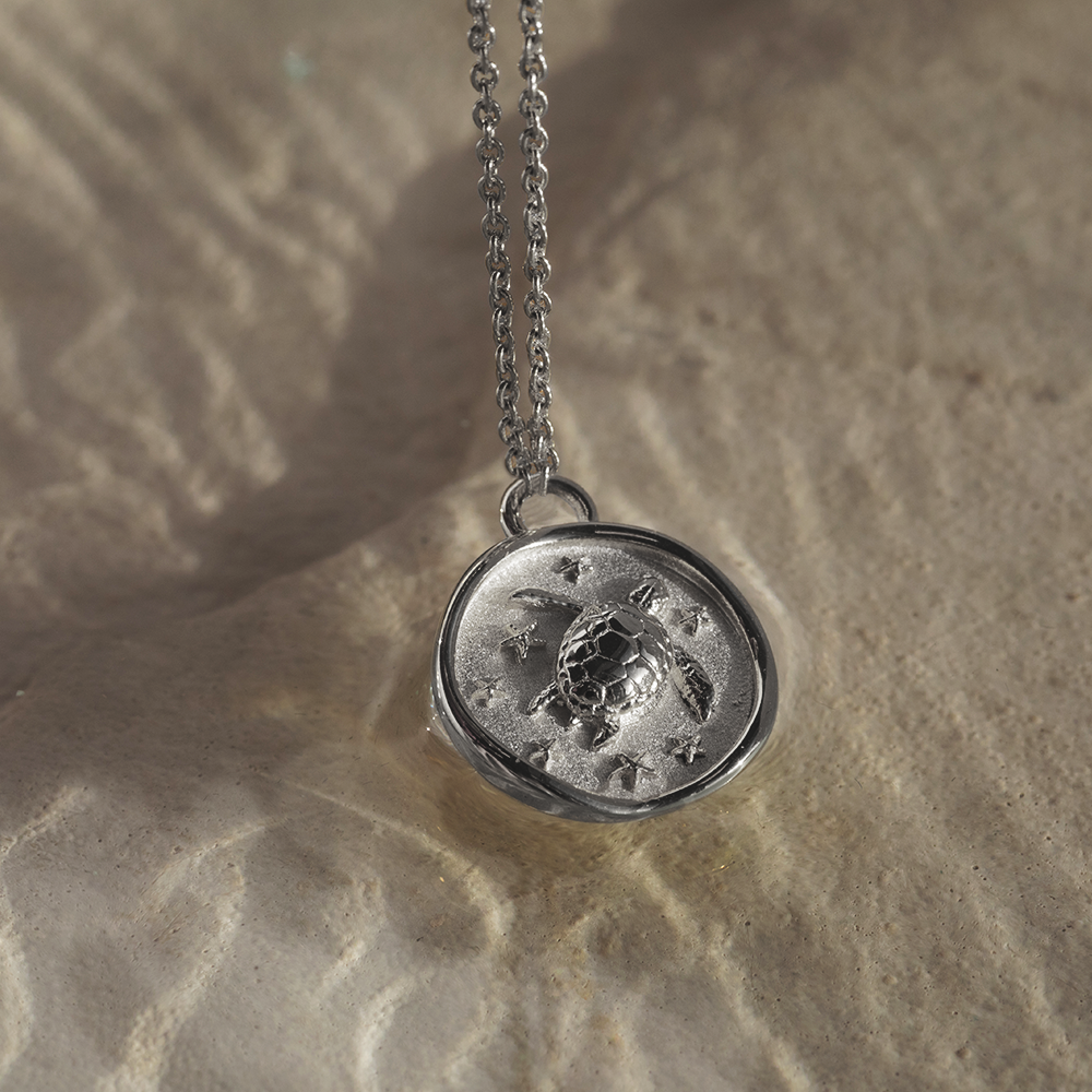 paul-hewitt-turtle-coin-halskette-silber-damen image 3