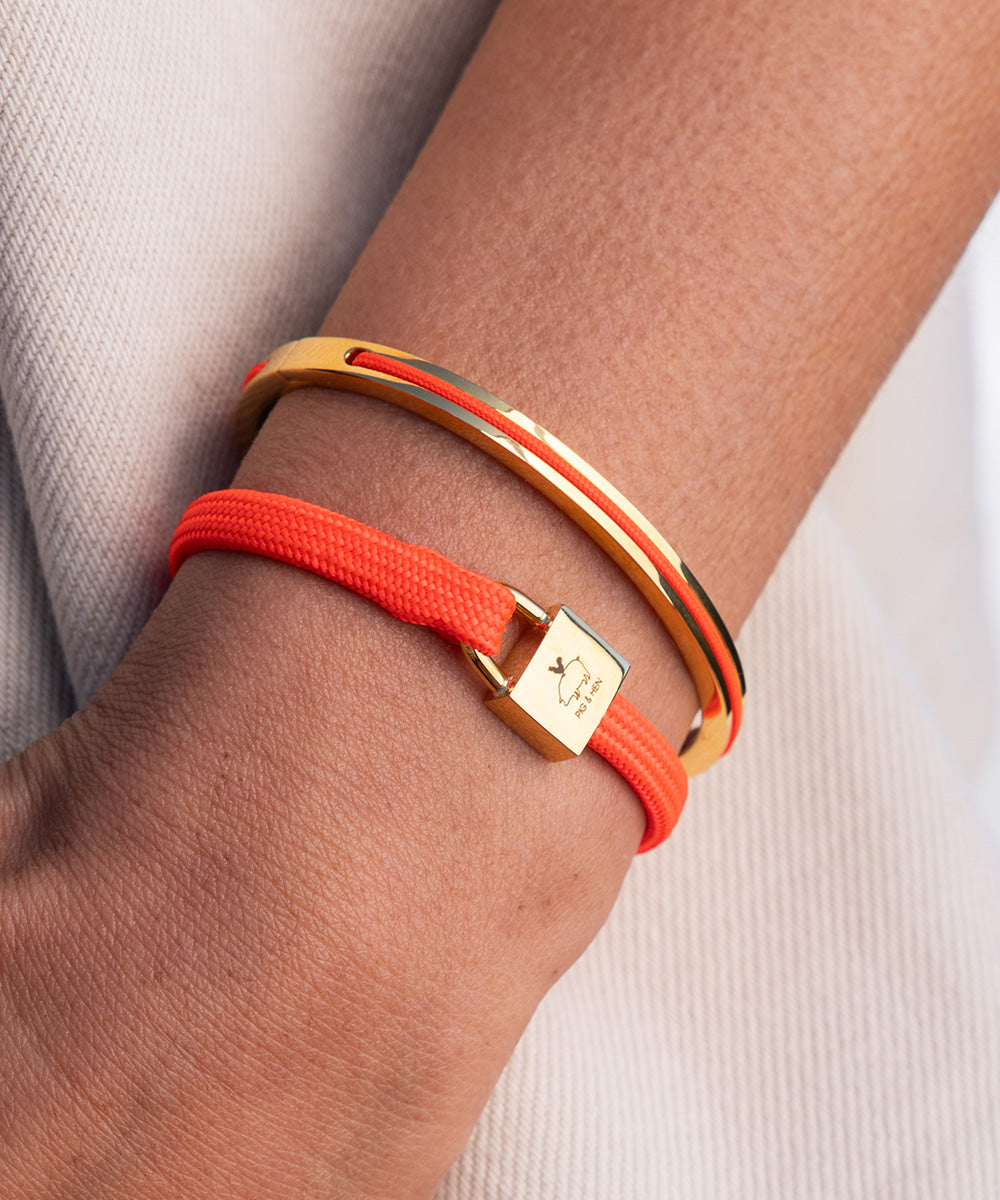 pig-hen-maya-lou-damen-armreif-radiant-orange-gold image 2