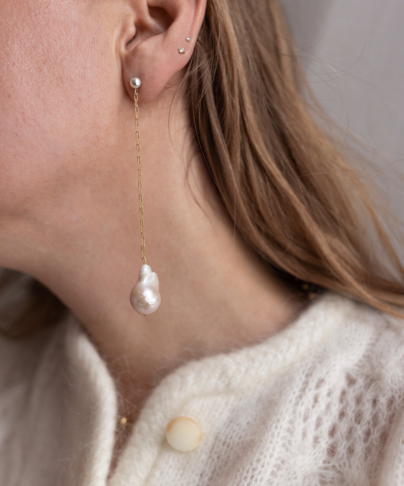 wald-berlin-happy-holidays-pearl-drop-earrings-perlen-ohrringe image 2
