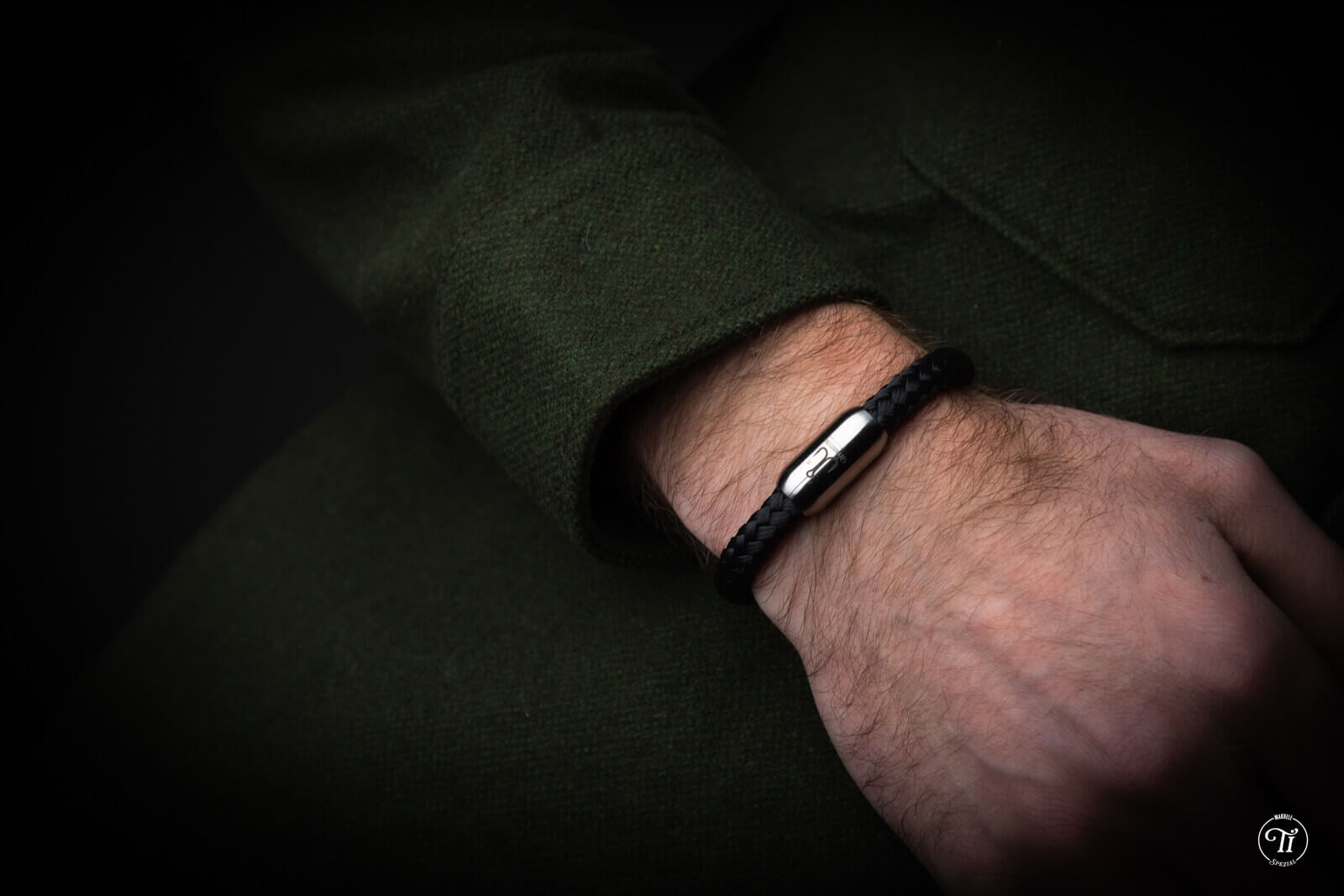fischers-fritze-makrele-spezial-knut-armband-schwarz-titanverschluss image 8