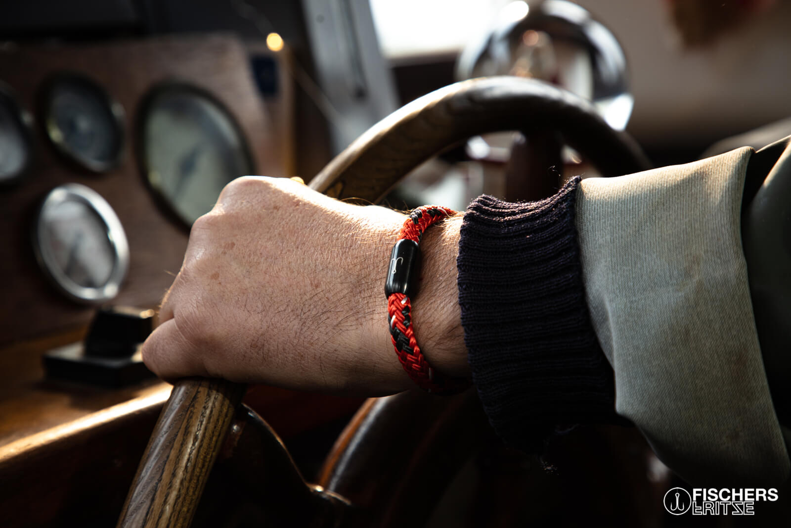 fischers-fritze-torpedomakrele-alwin-segeltau-armband-coral-kaffeebraun-weiss image 5