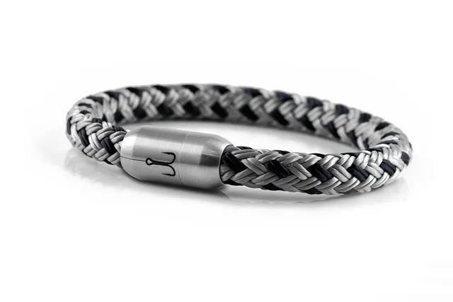 fischers-fritze-makrele-segeltau-armband-silbergrau-marineblau image 1