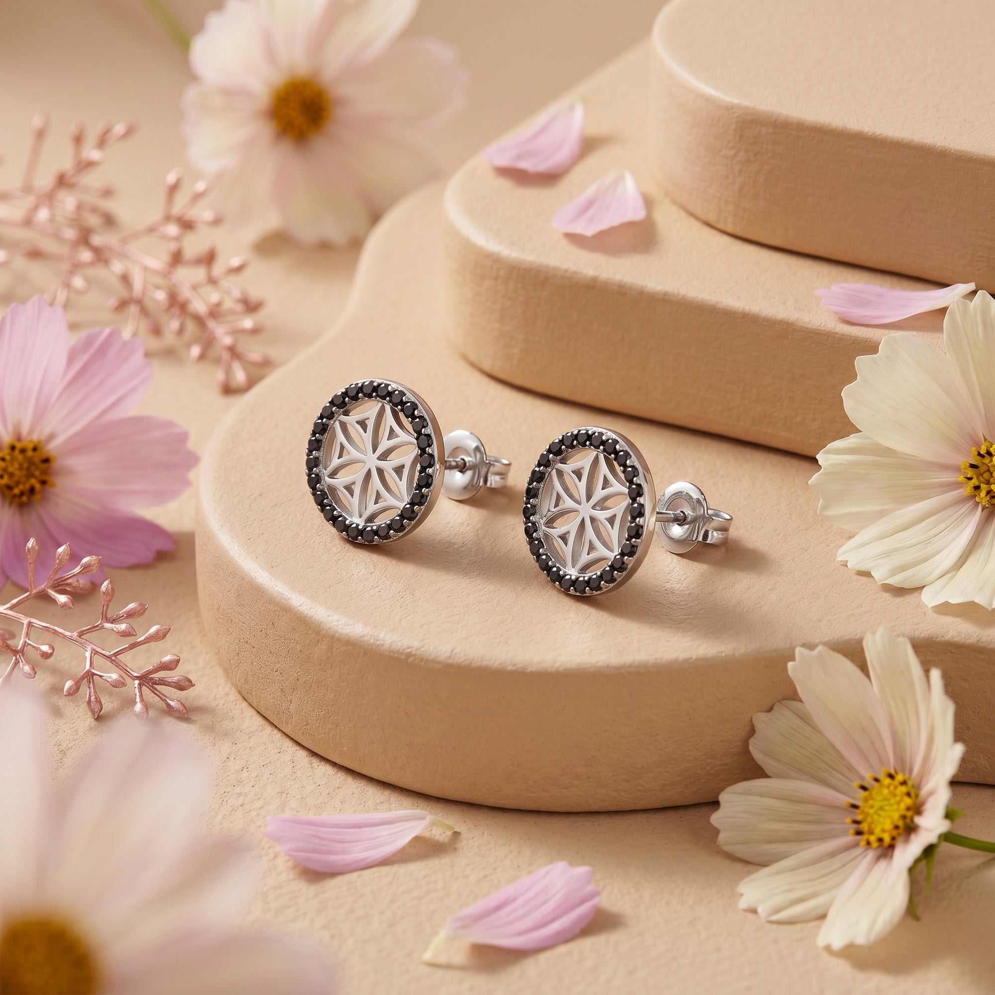 engelsrufer-ohrstecker-925er-silber-lebensblume-mit-zirkonia-schwarz image 3