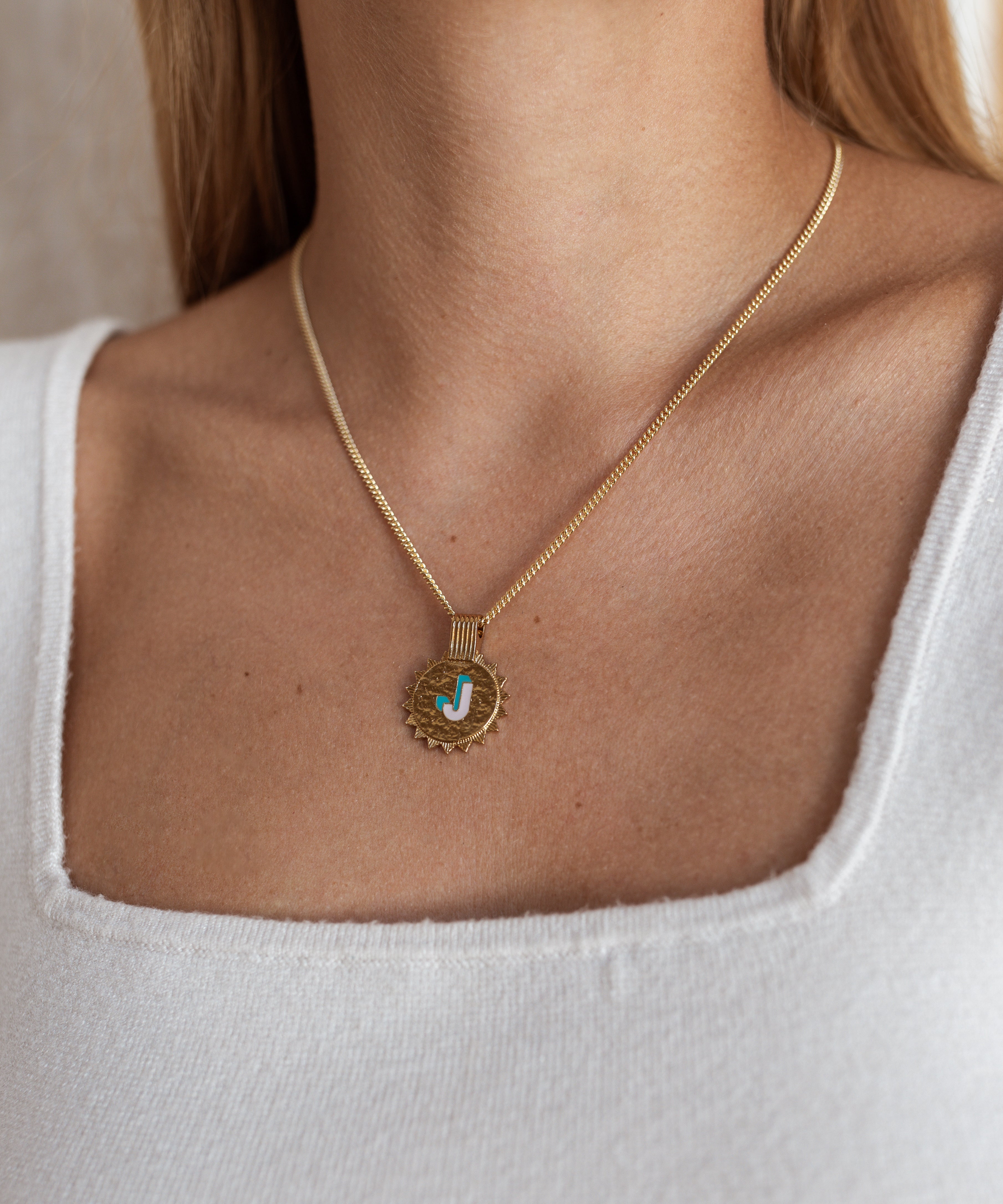 wald-berlin-say-my-name-gold-necklace-initialen-kette image 3