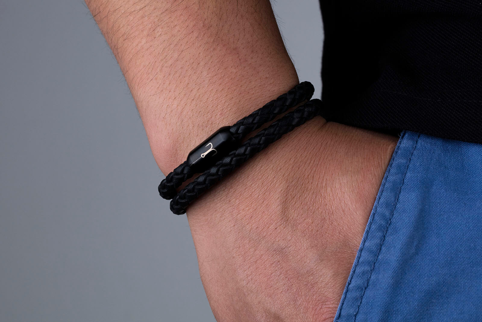 fischers-fritze-torpedogarnele-francisco-armband-schwarzes-geflochtenes-rindsled image 6