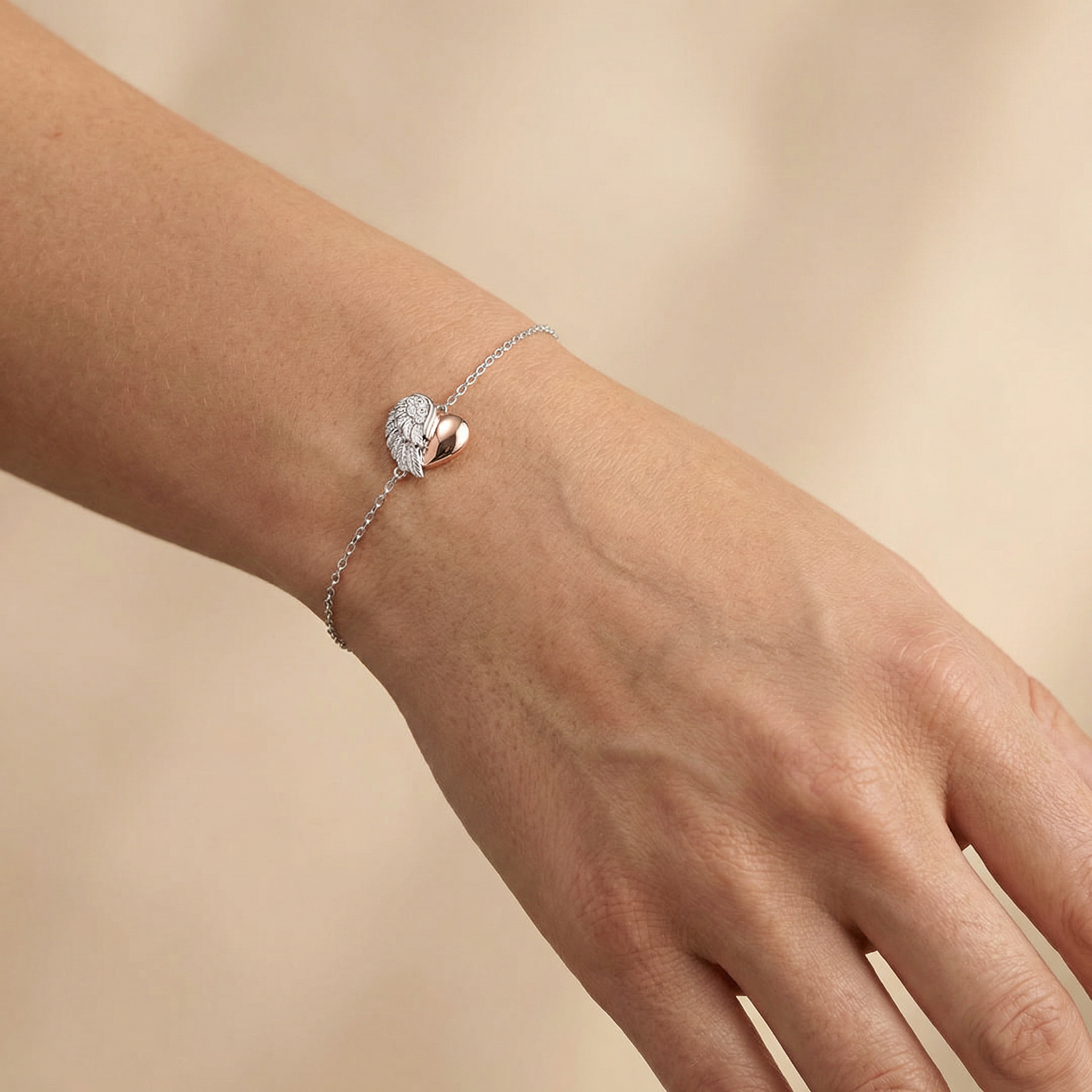 engelsrufer-armband-925er-silber-herzfl-gel-bicolor-mit-zirkonia image 2
