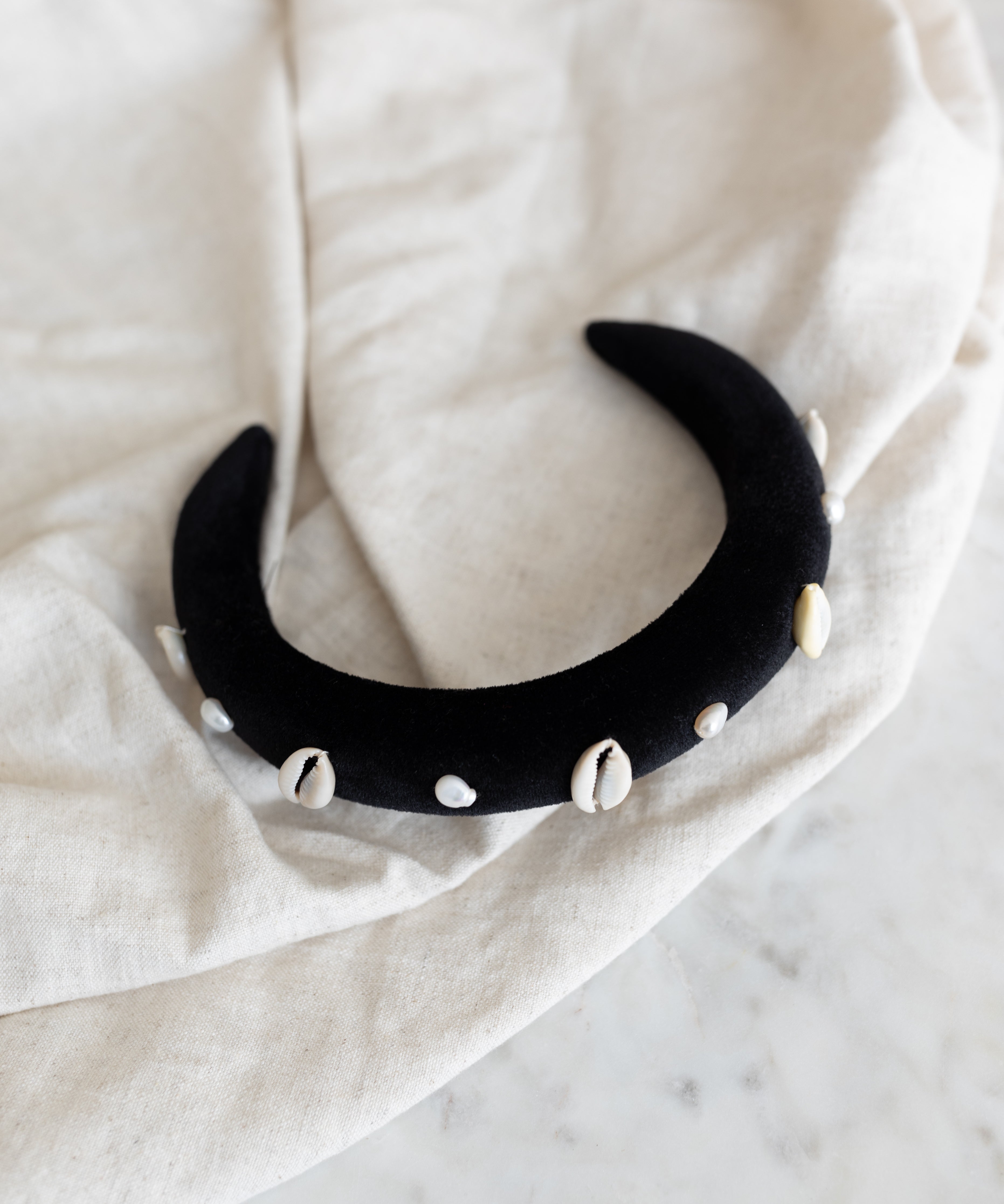 wald-berlin-simone-de-beauvoir-black-headband-samt-haarreif-schwarz-one-size image 2