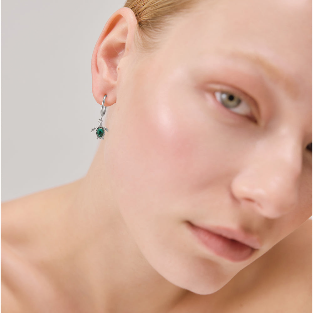 paul-hewitt-turtle-hoops-aquamarine-silber-creolen-ohrringe image 2