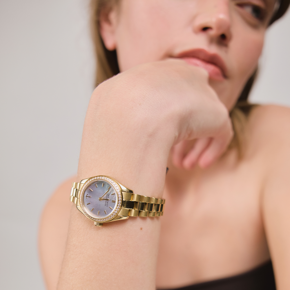paul-hewitt-petit-soleil-round-uhr-gold-pearl-crystal-mini-solaruhr-damen image 2