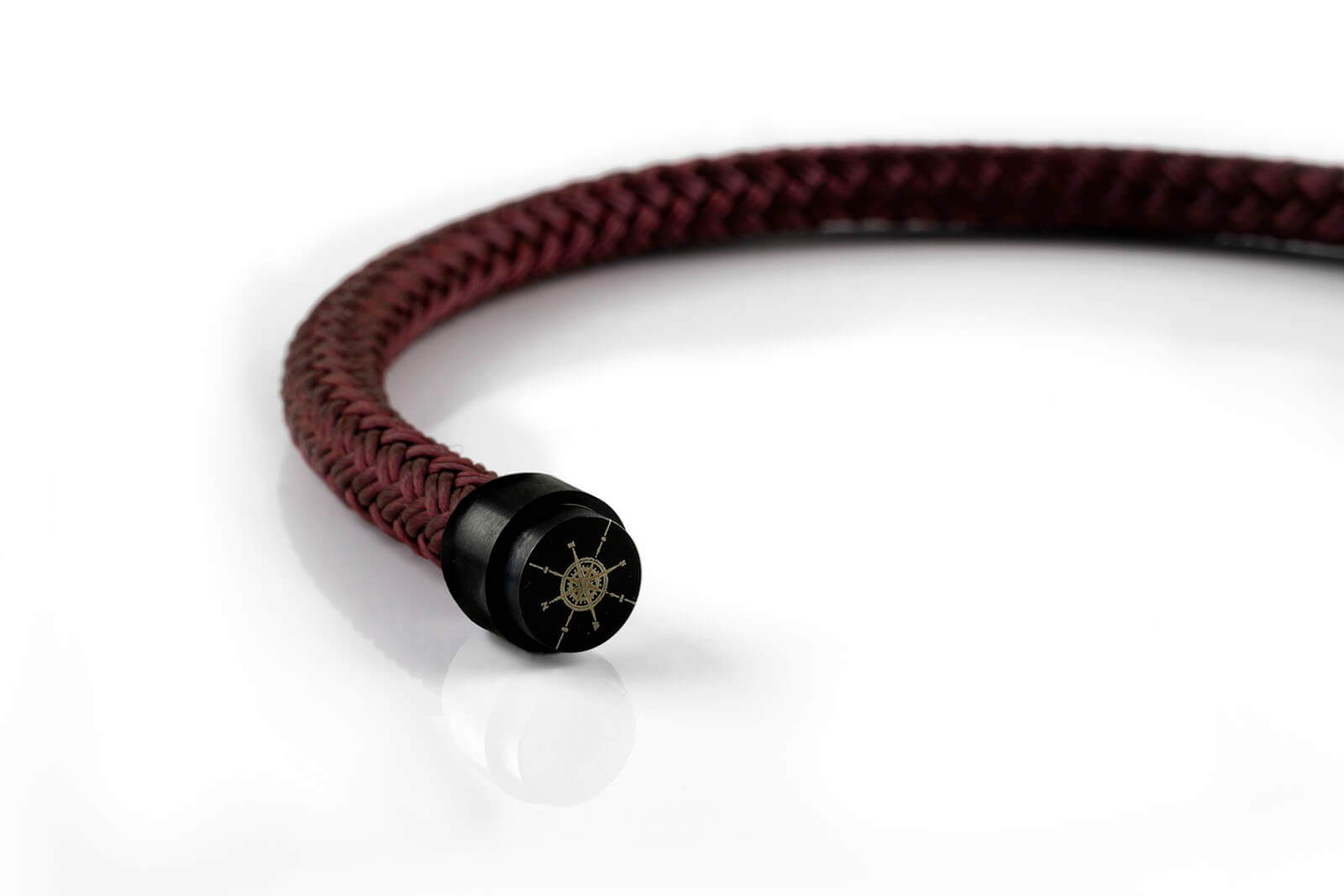 fischers-fritze-torpedomakrele-gustav-segeltau-armband-dunkelrot-8-mm image 5