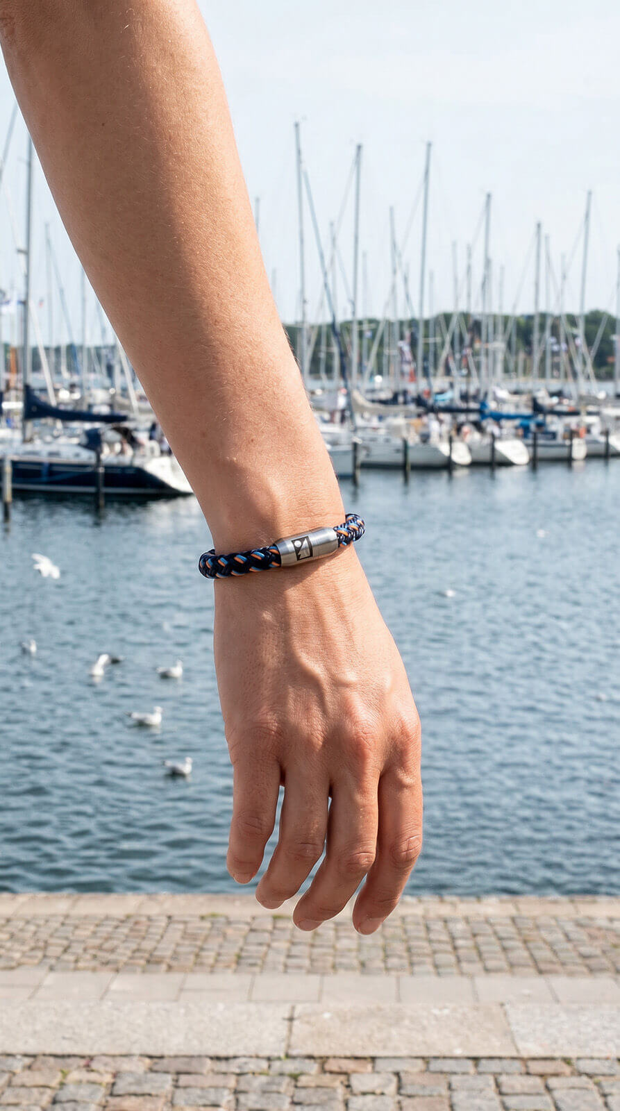fischers-fritze-makrele-kieler-woche-sonderedition-2026-armband-marineblau-stahl image 7