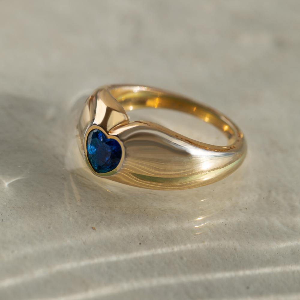 paul-hewitt-heart-of-the-sea-bold-heart-ring-gold image 2