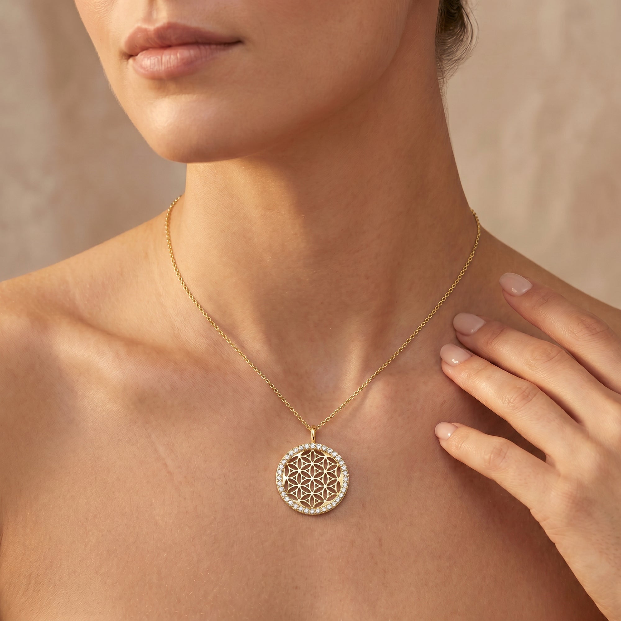 engelsrufer-anh-nger-925er-silber-lebensblume-gold-mit-zirkonia image 2