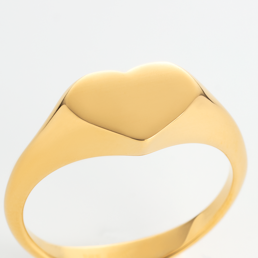 paul-hewitt-heart-ring-gold-statement-ring image 3