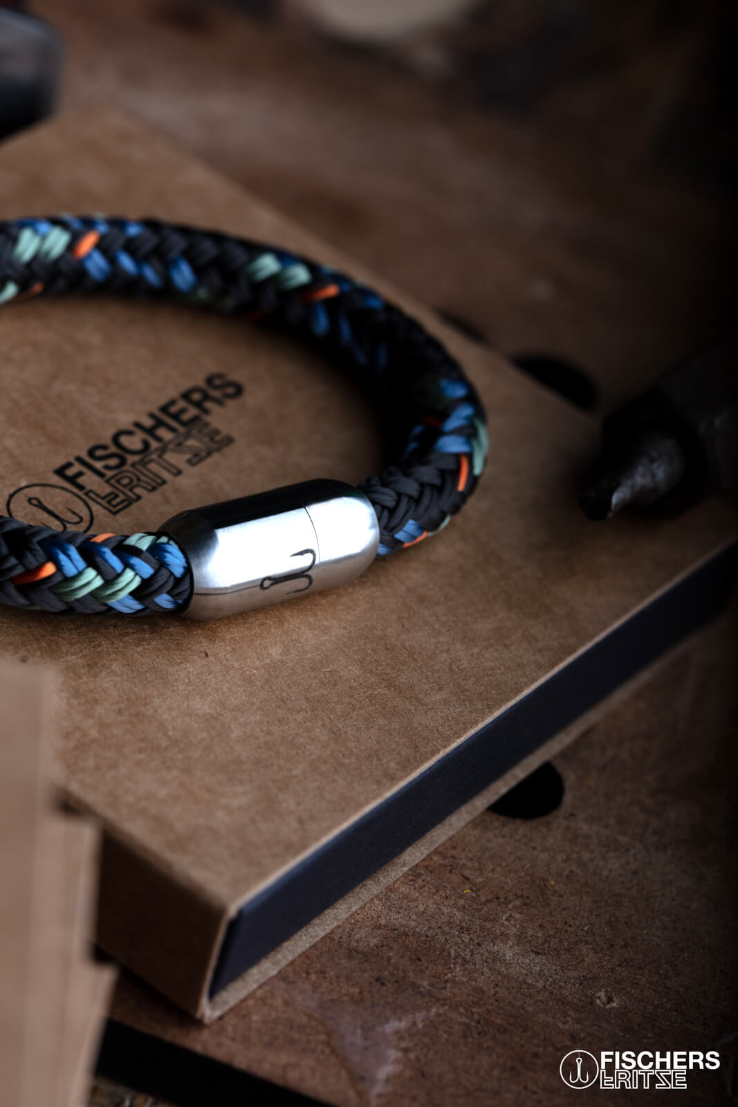 fischers-fritze-makrele-jannes-armband-kaffeebraun-pastellblau-pastellgr-n-orang image 4