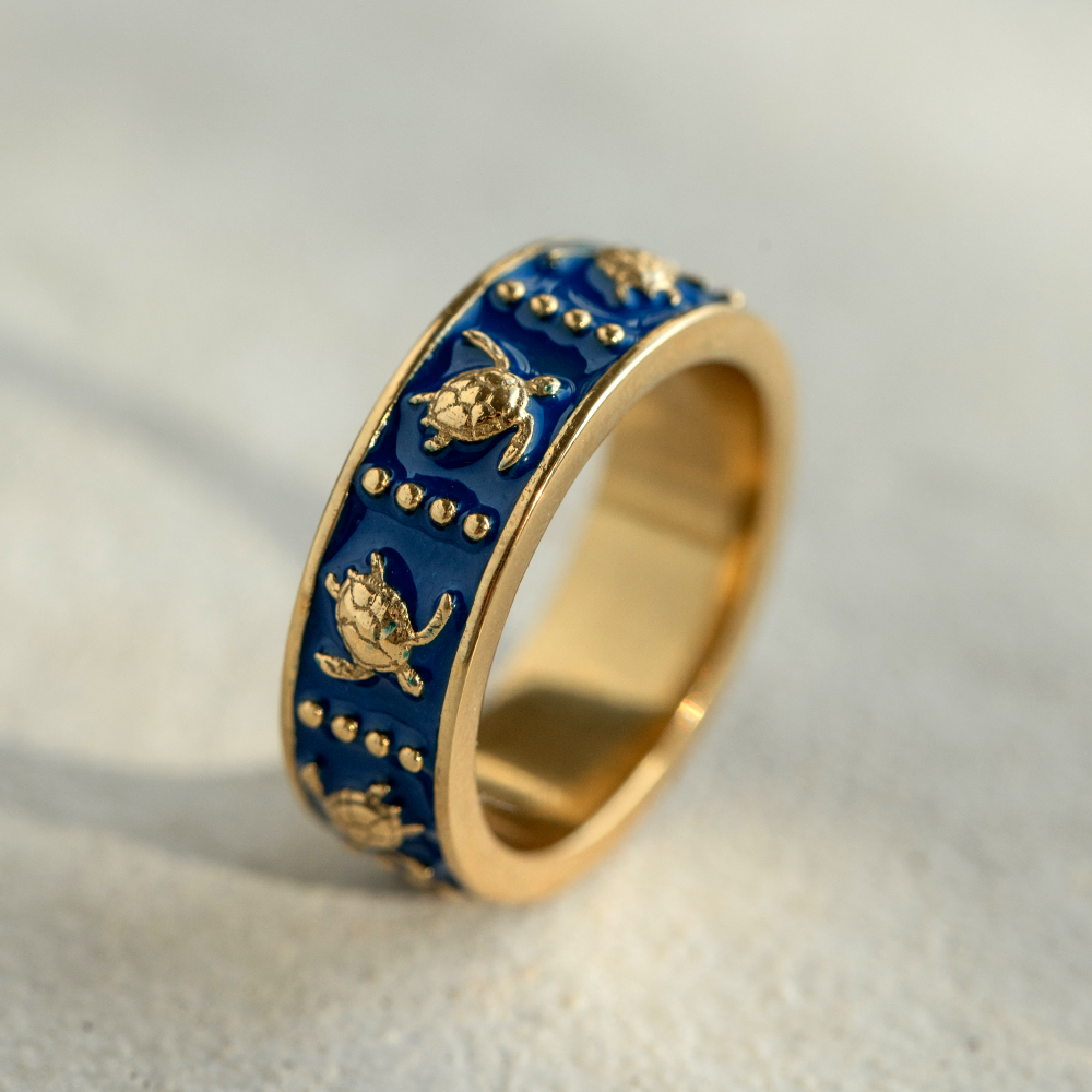 paul-hewitt-turtle-enamel-ring-gold image 3