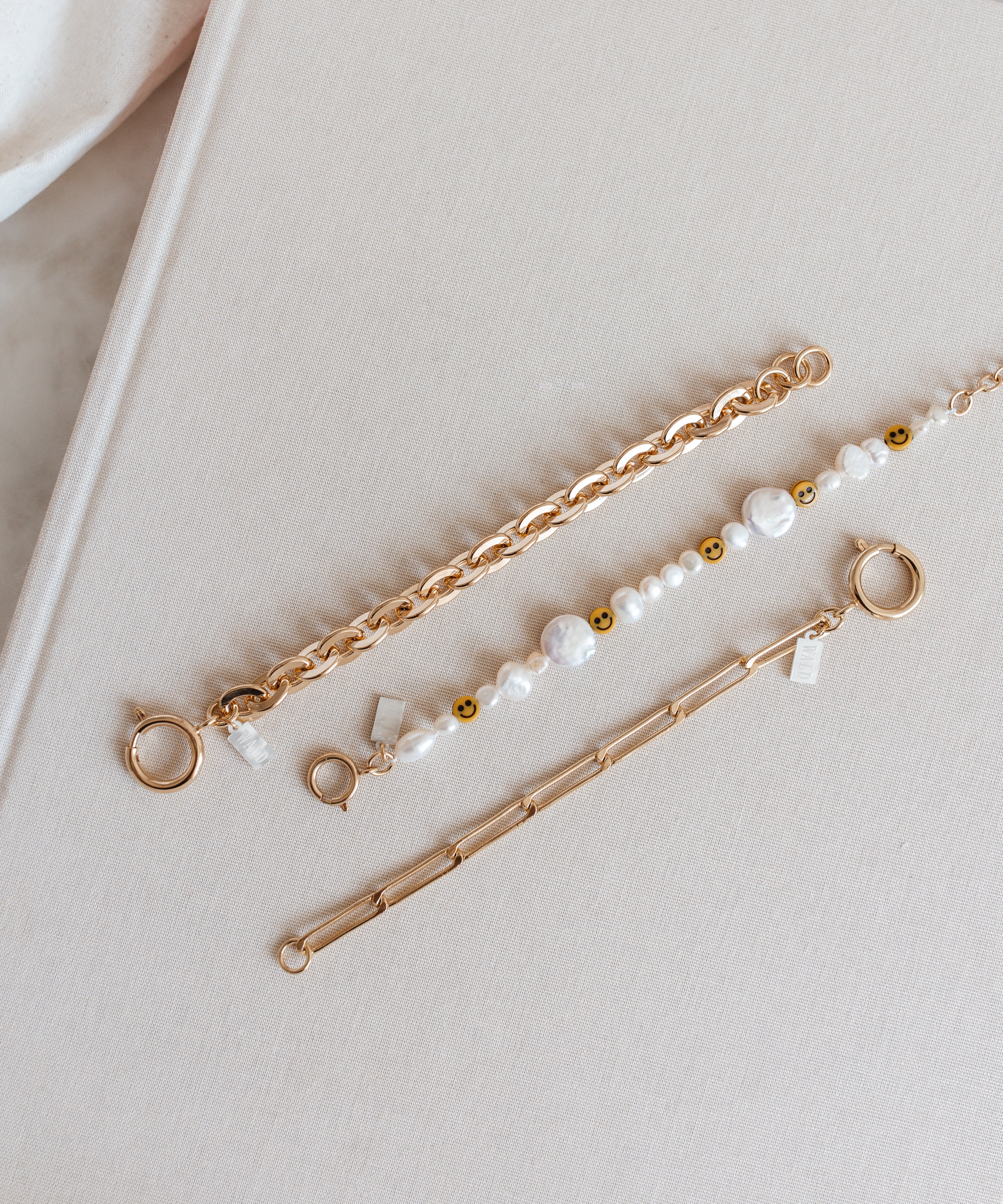 wald-berlin-smilie-dude-pearl-armband-mit-extension image 7