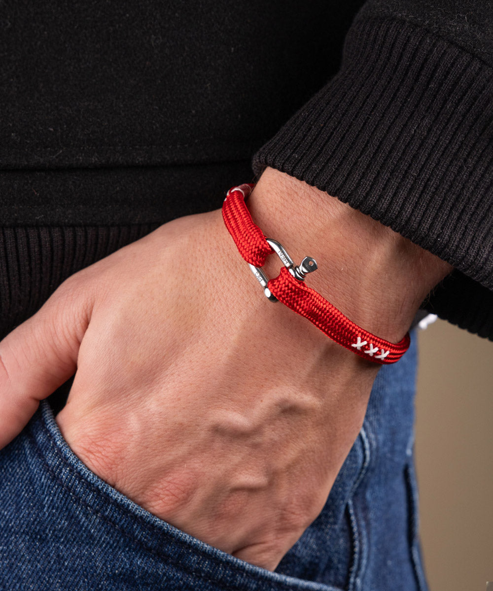 pig-hen-vicious-vik-coa-red-white-herren-armband image 2