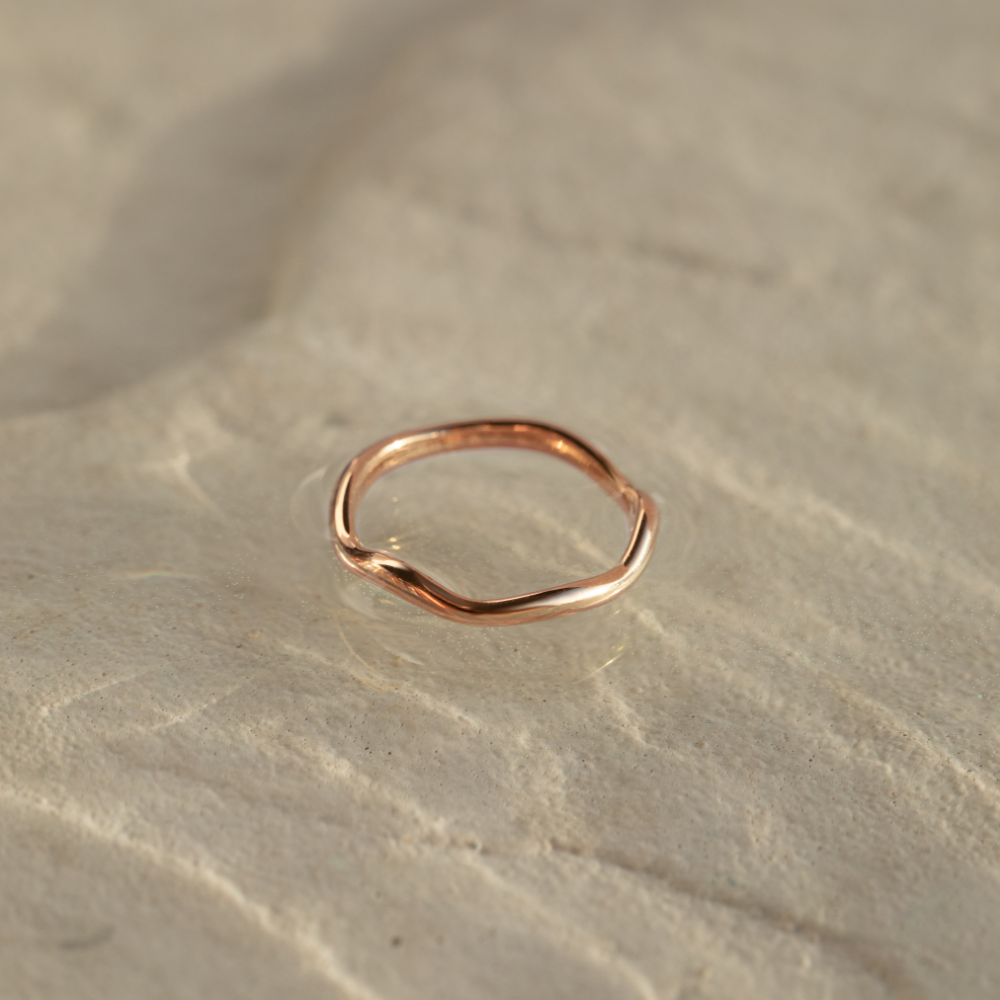 paul-hewitt-waves-mono-ring-ros-gold image 4