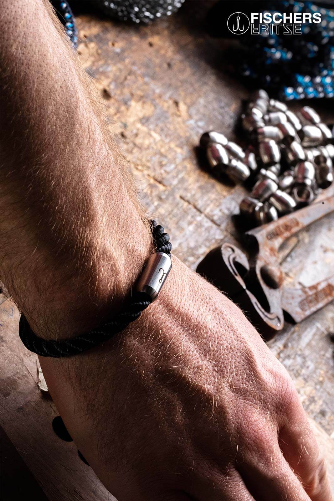 fischers-fritze-krabbe-otti-segeltau-armband-schwarz-gedreht image 7