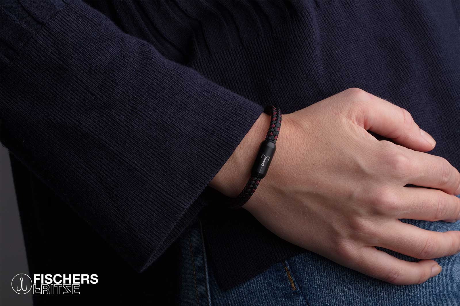 fischers-fritze-torpedokrabbe-fiona-segeltau-armband-schwarz-dunkelrot image 2