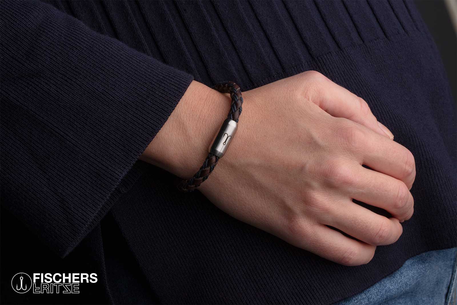 fischers-fritze-leder-krabbe-franziska-josefine-armband-6mm-braun-marineblau-gef image 2