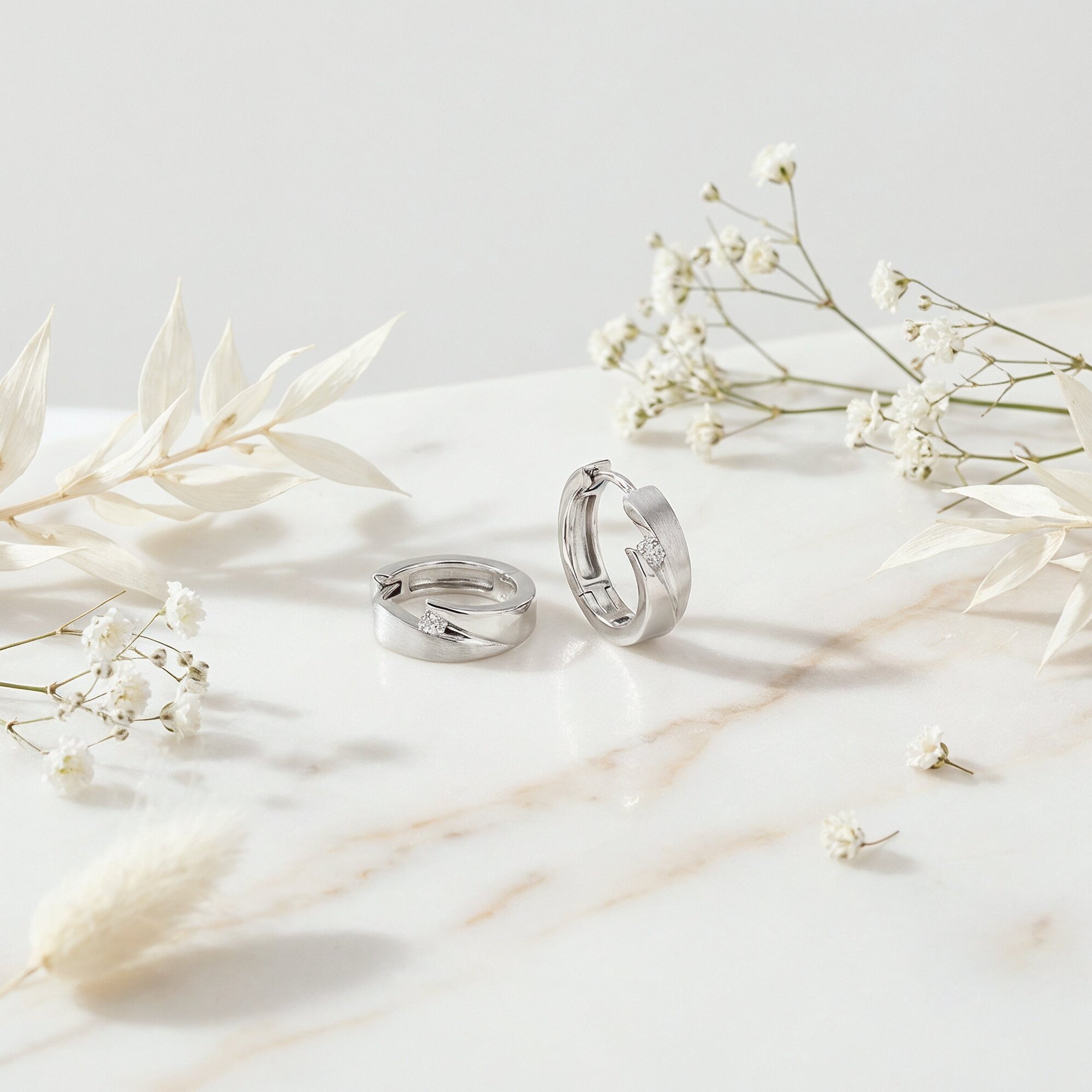 engelsrufer-creolen-925er-silber-mit-zirkonia-klassische-ohrringe-rhodiniert-nic image 4